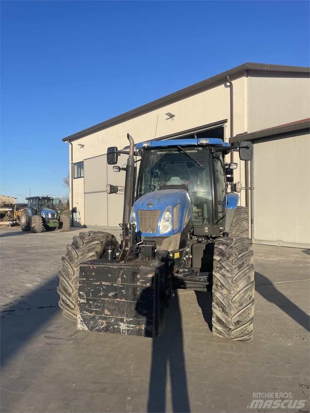 New Holland T6060 Tractors