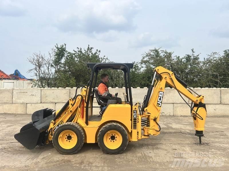 JCB 1CX Backhoe