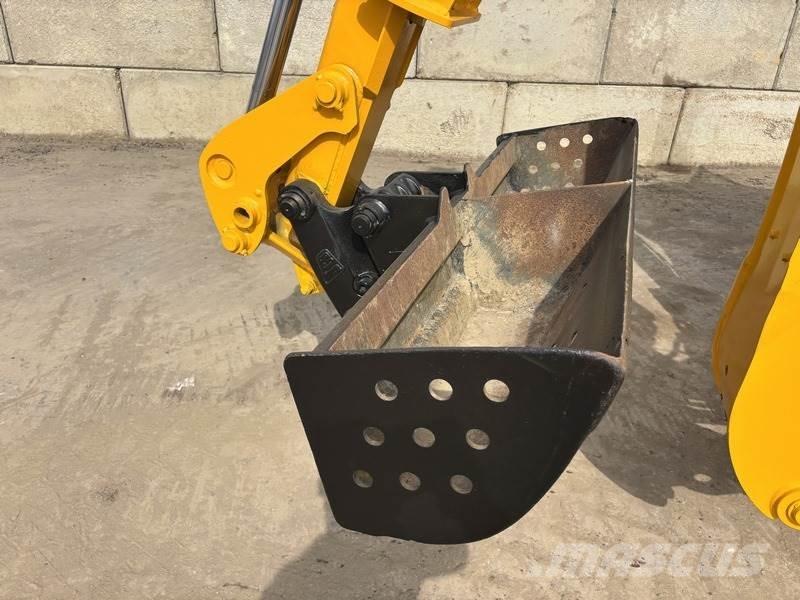 JCB 4CX Sitemaster Backhoe