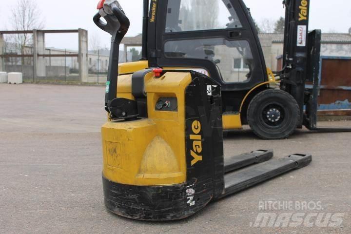 Yale MP20AC Low lifter