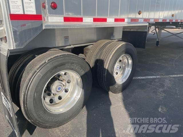 East Mfg Genesis Tipper trailers