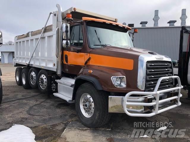 Freightliner 114SD Chassis Cab trucks
