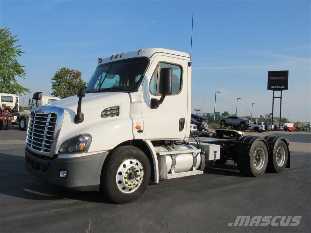 Freightliner Cascadia Prime Movers