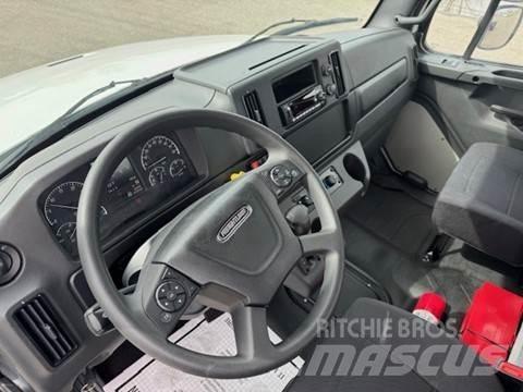 Freightliner M2 106 Prime Movers