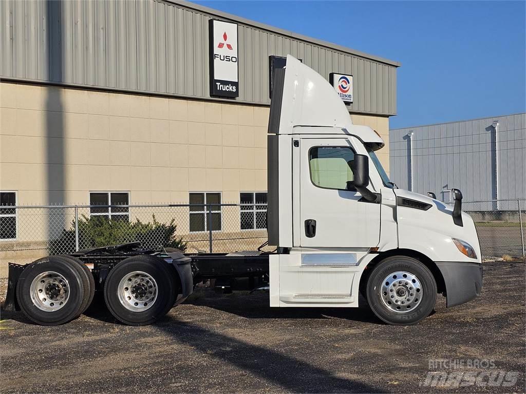 Freightliner PE116DC Prime Movers