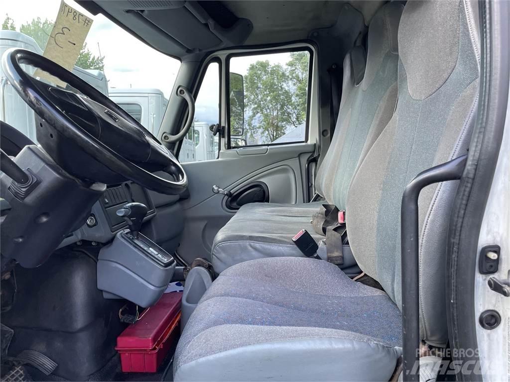 International 4300 Other trucks
