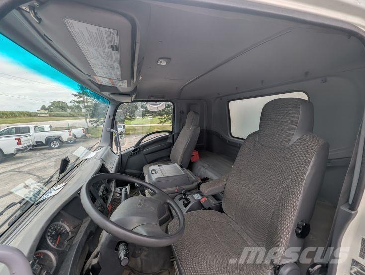 Isuzu FTR Box trucks