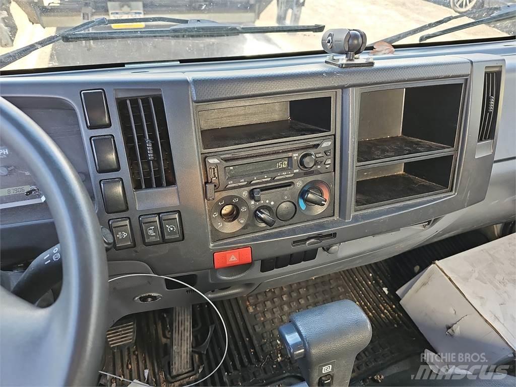Isuzu NPR HD Box trucks