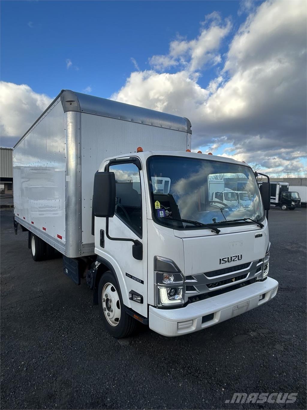Isuzu NRR Box trucks