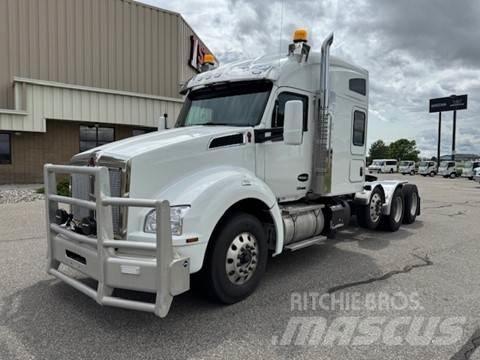 Kenworth T880 Prime Movers