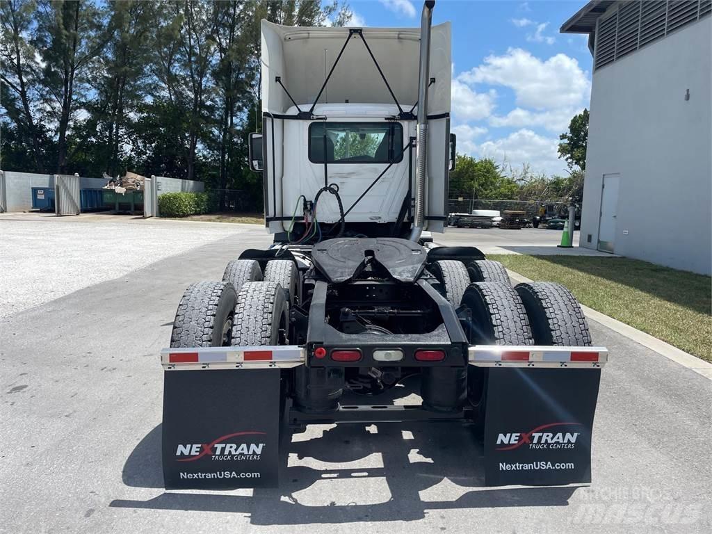 Mack AN64T Prime Movers