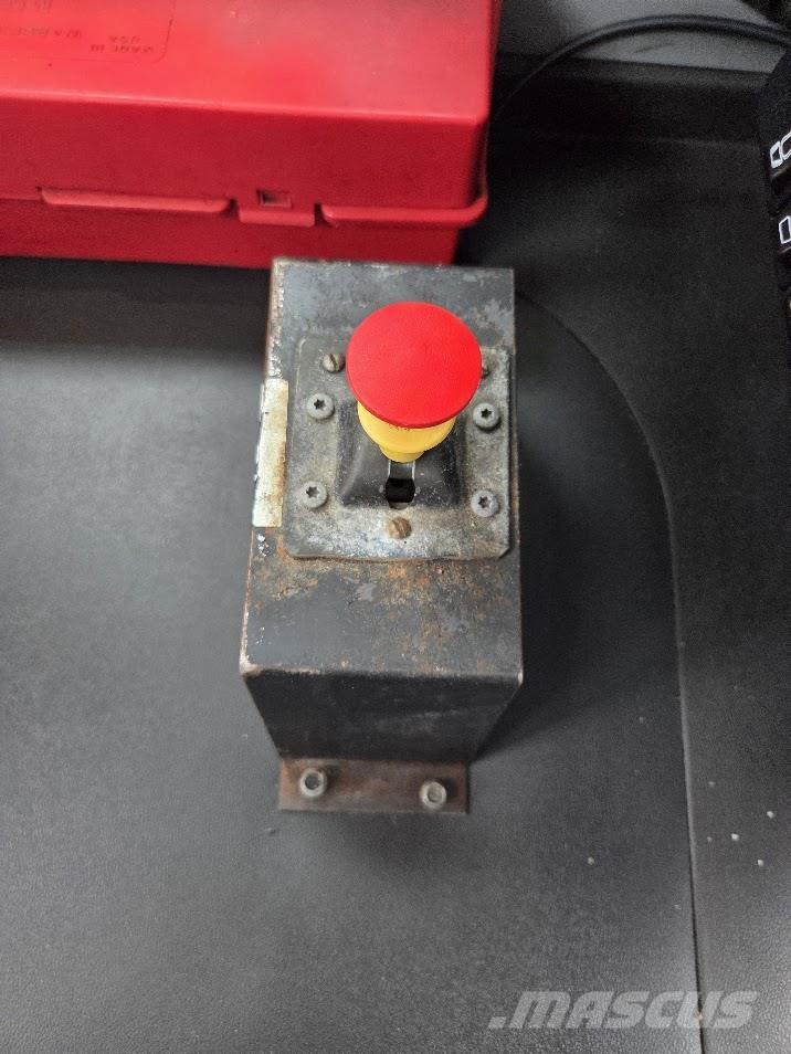 Mack AN64T Prime Movers