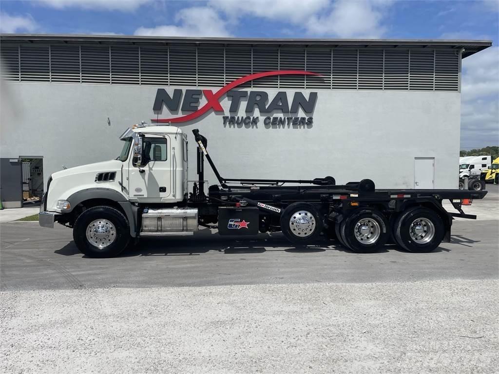 Mack GR64B Prime Movers