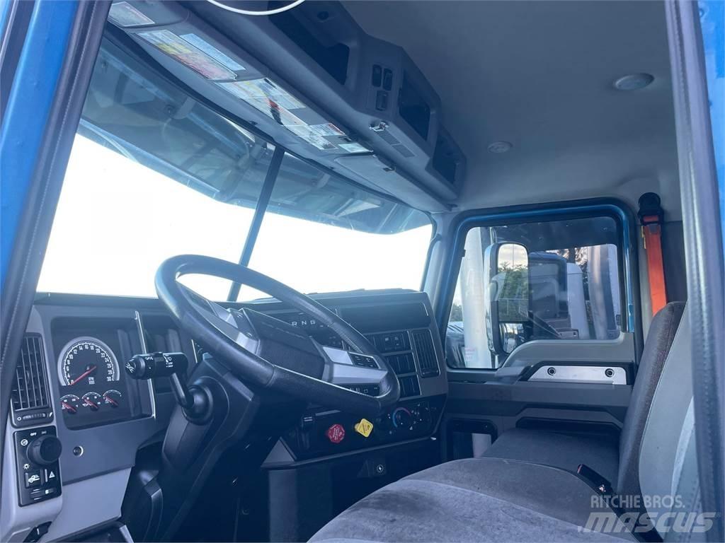 Mack GR64FR Tipper trucks