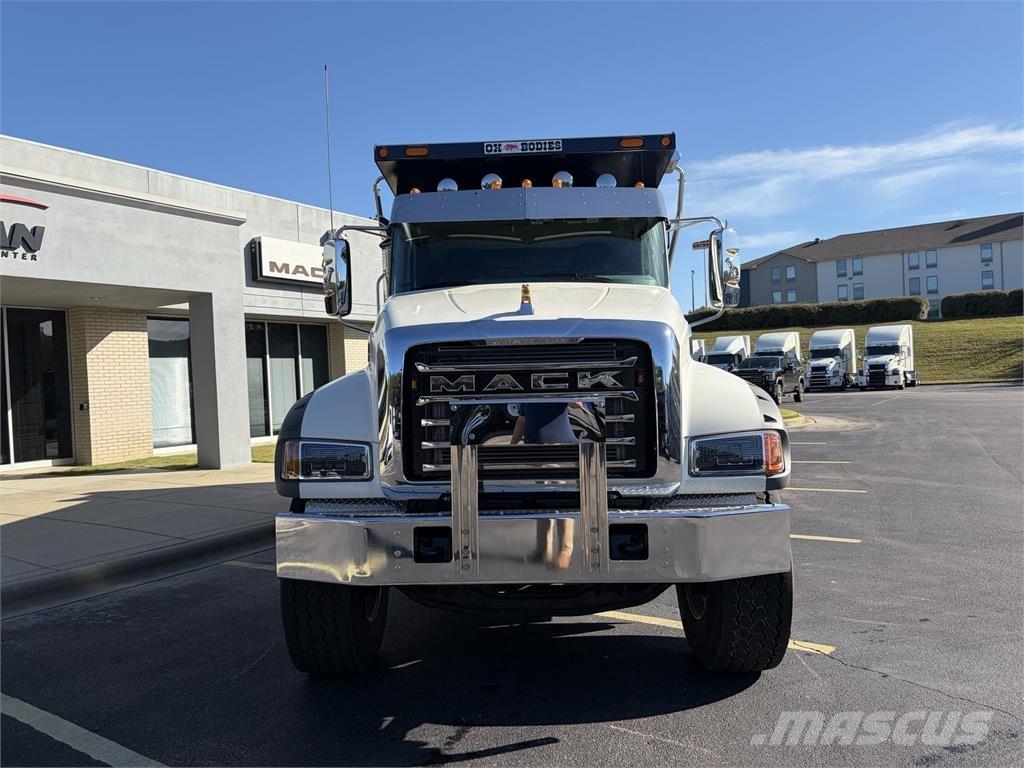 Mack GR64FR Tipper trucks