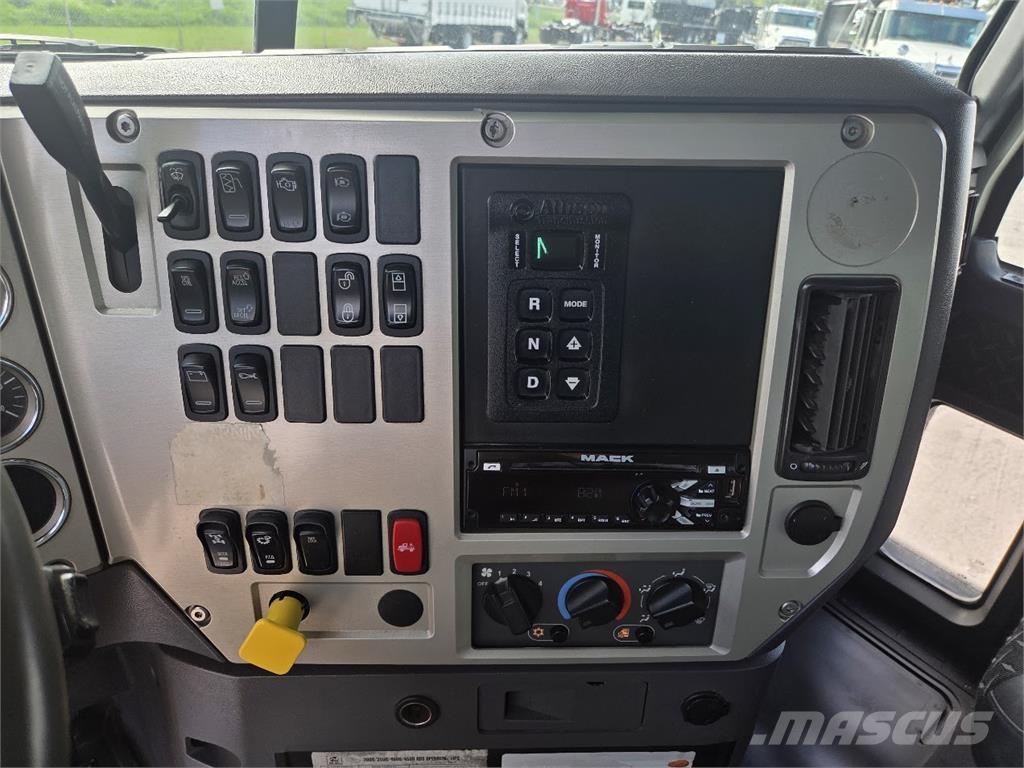 Mack GU813 Tipper trucks