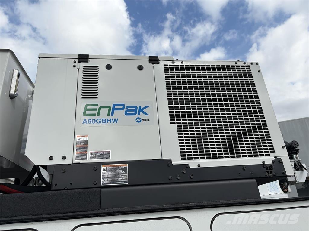 Mack MD6 42R Other trucks