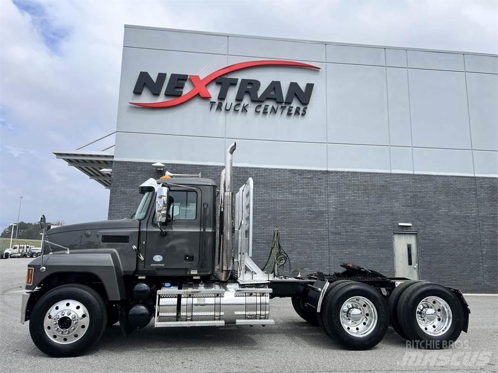 Mack PI64T Prime Movers