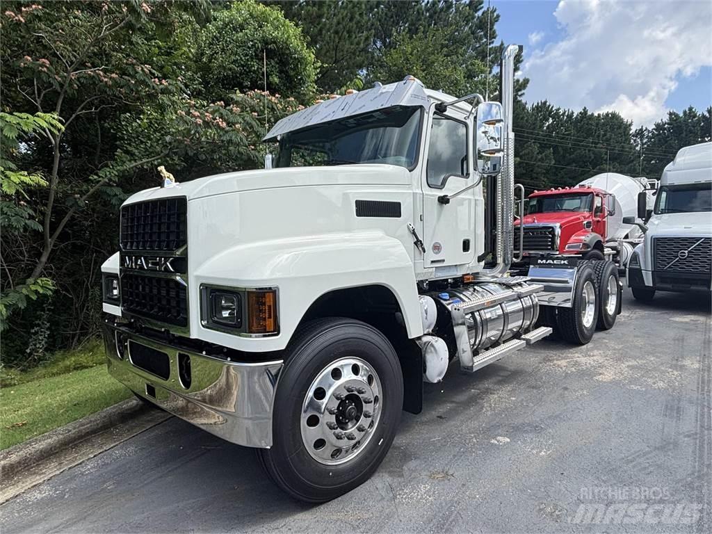 Mack PI64T Prime Movers