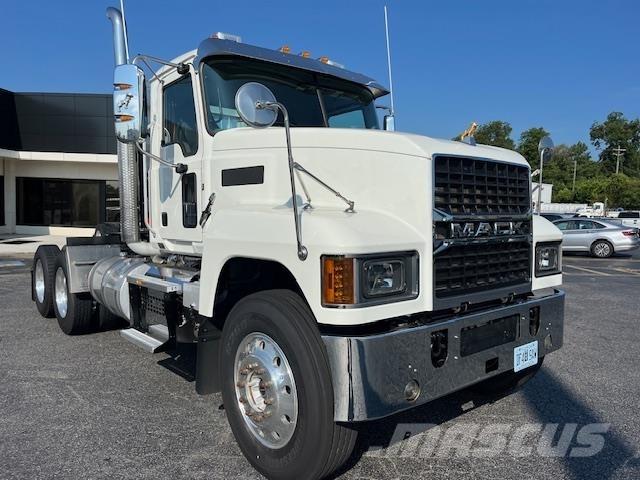 Mack PI64T Prime Movers