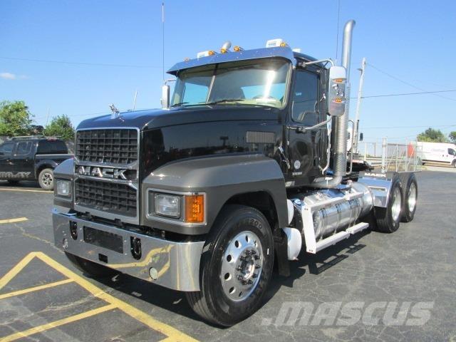 Mack PI64T Prime Movers