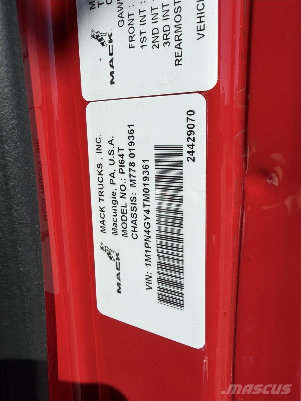 Mack PI64T Prime Movers