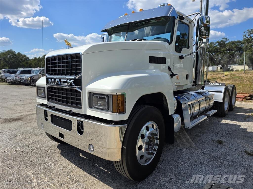 Mack PI64T Prime Movers