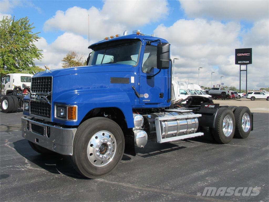 Mack PI64T Prime Movers