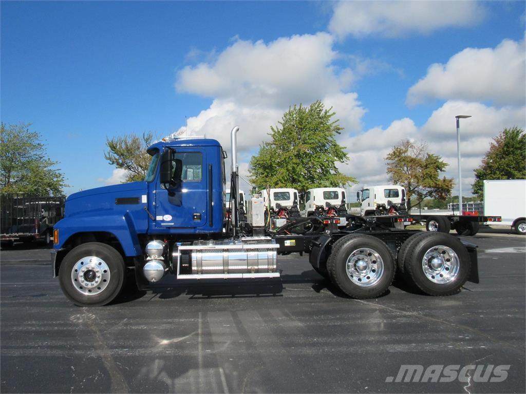 Mack PI64T Prime Movers