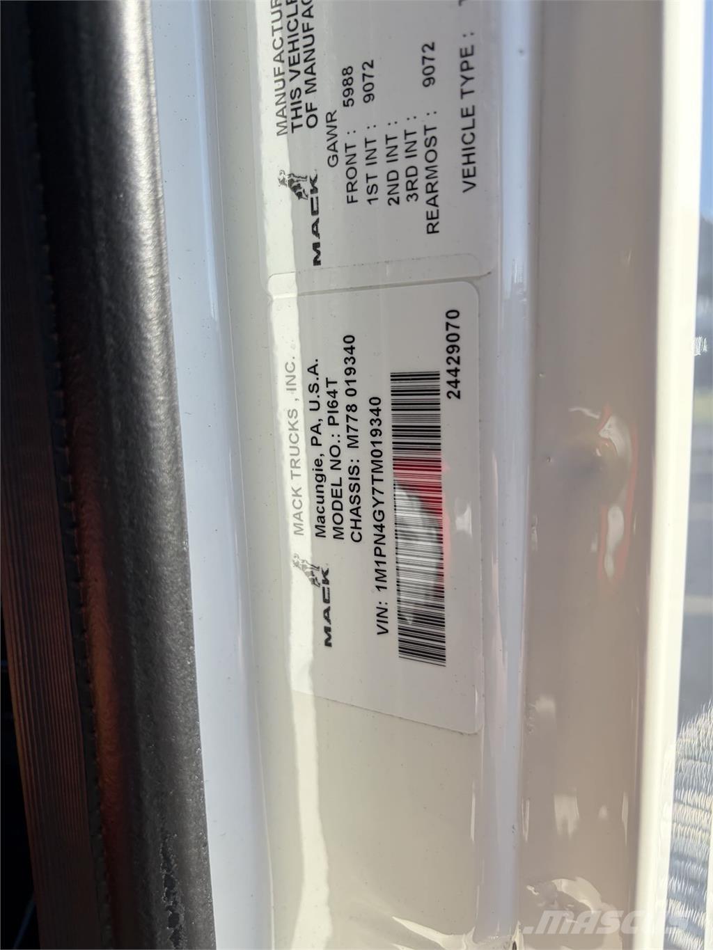 Mack PI64T Prime Movers