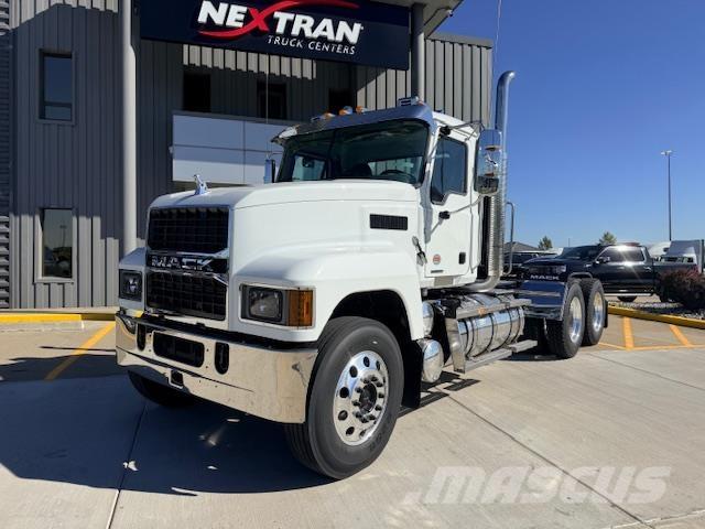 Mack PI64T Prime Movers