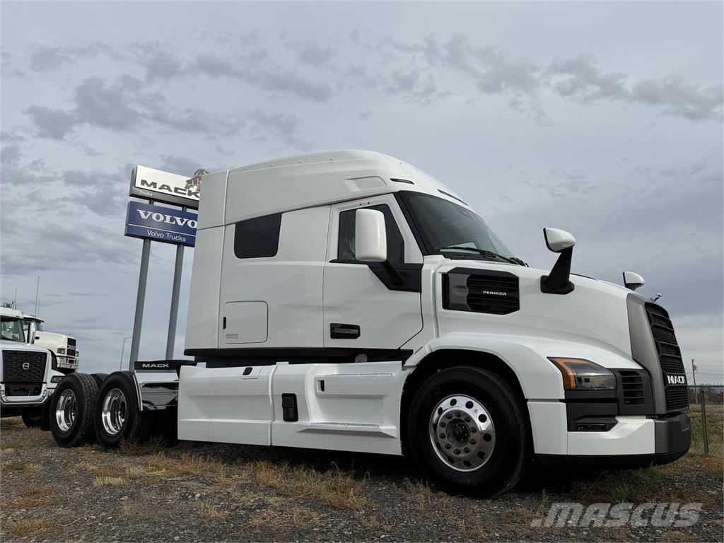 Mack PR64T Prime Movers
