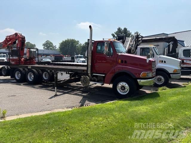 Sterling TRUCK LT9522 Prime Movers