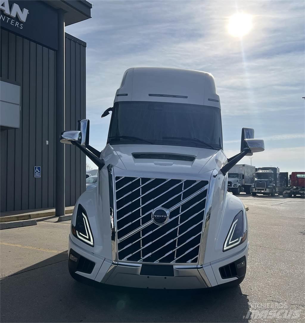 Volvo NEW VNL860 Prime Movers