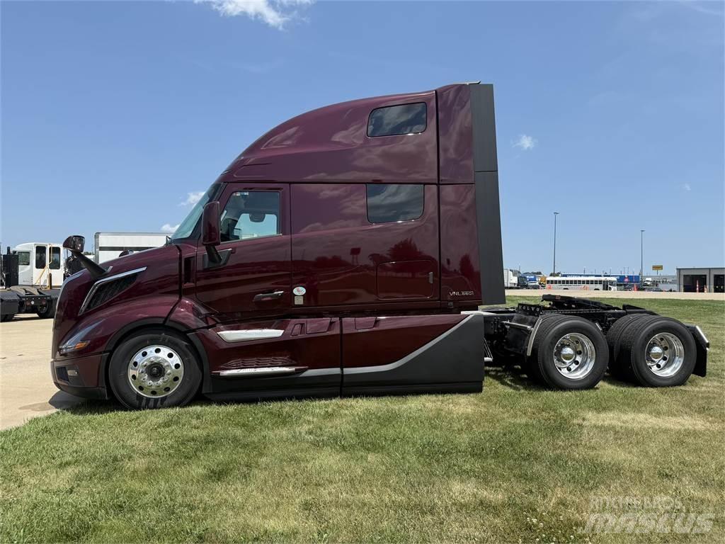 Volvo NEW VNL860 Prime Movers