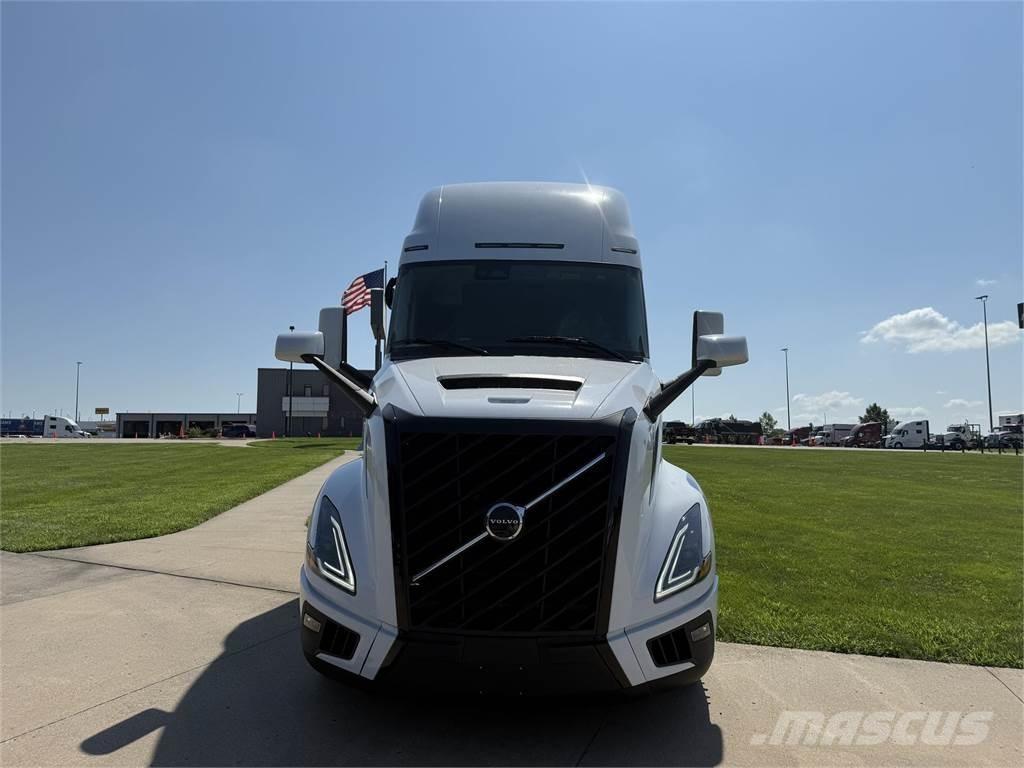 Volvo NEW VNL860 Prime Movers