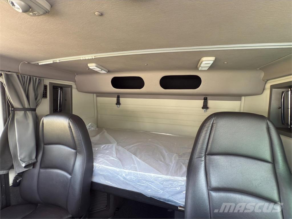 Volvo VAH64400 Hook lift trucks