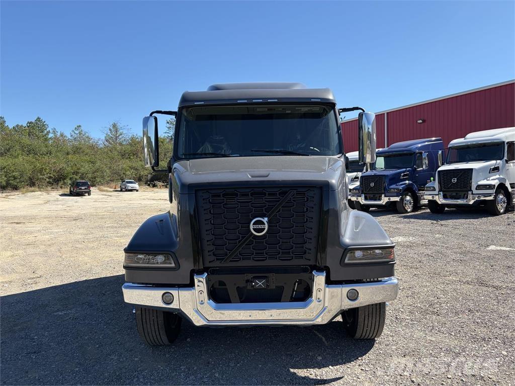 Volvo VAH64600 Hook lift trucks