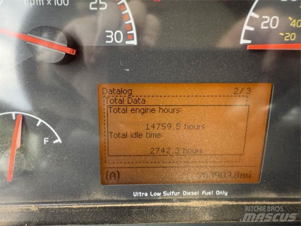 Volvo VHD64B300 Prime Movers