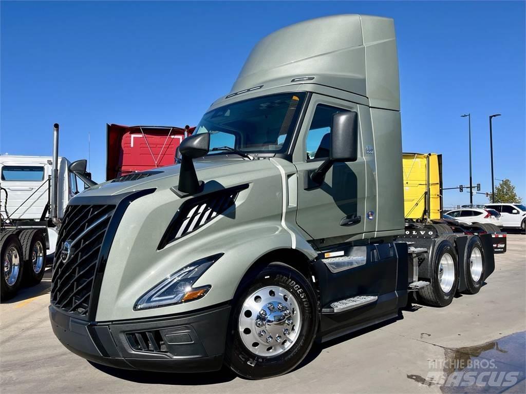 Volvo VNL64T300 Prime Movers