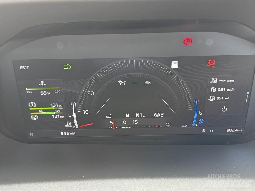 Volvo VNL64T300 Prime Movers