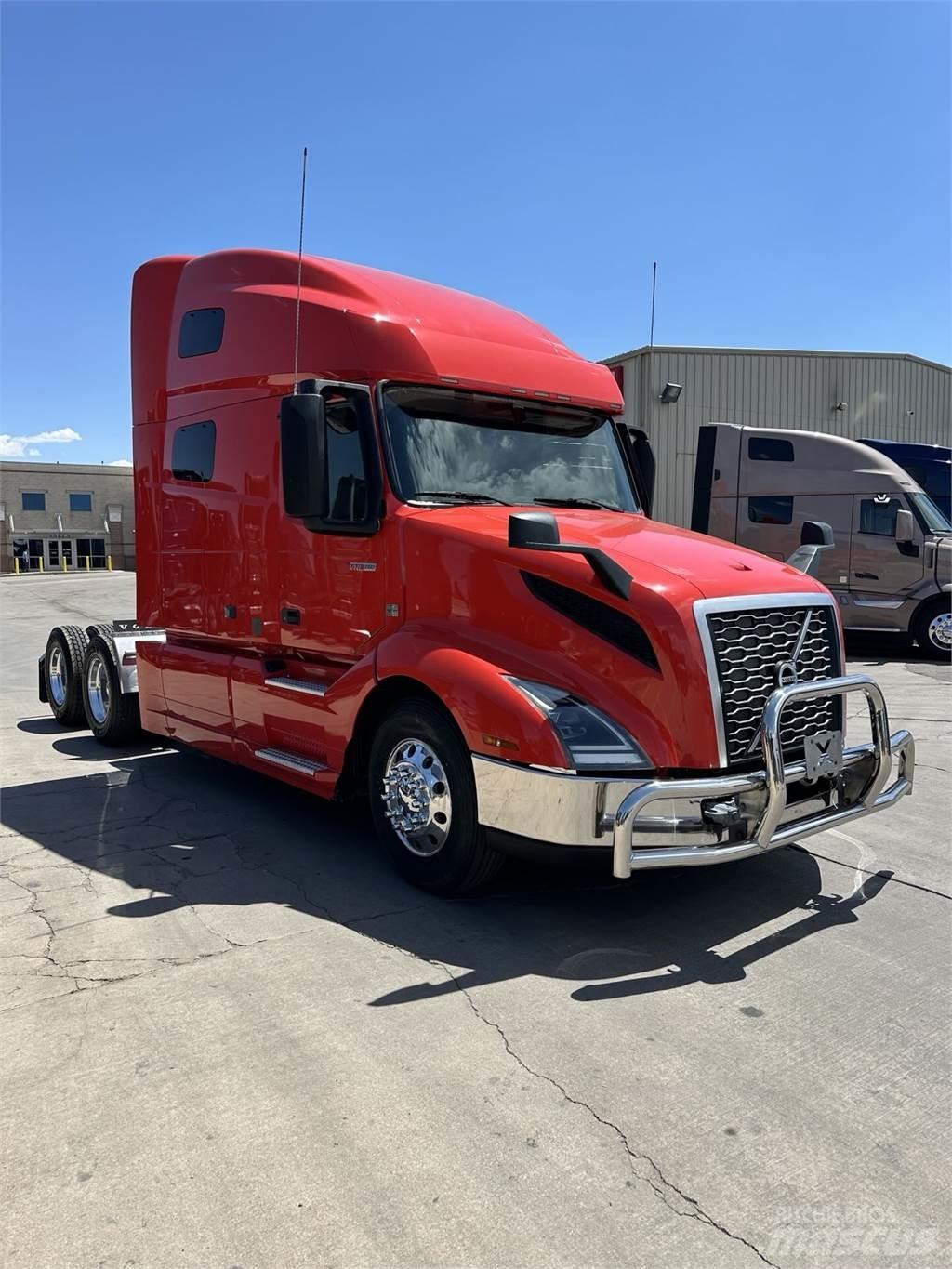 Volvo VNL64T760 Prime Movers