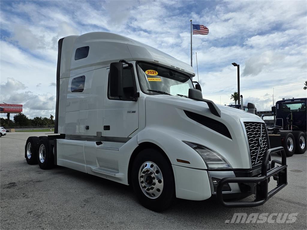 Volvo VNL64T760 Prime Movers