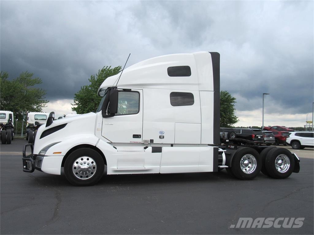 Volvo VNL64T760 Prime Movers