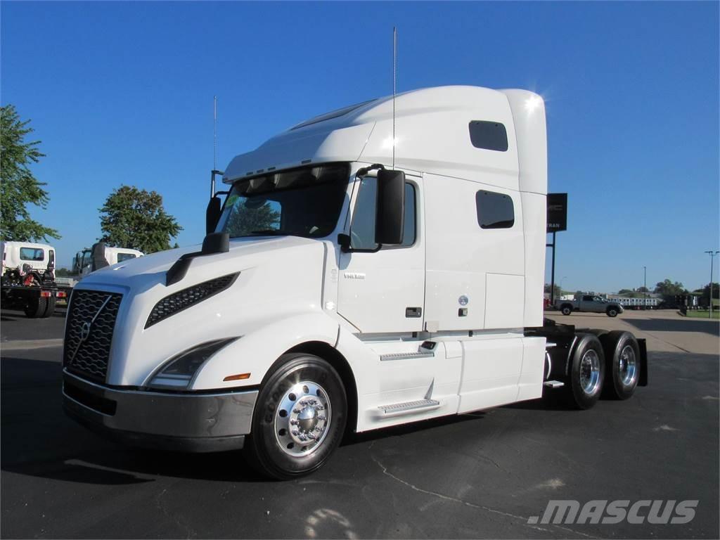Volvo VNL64T760 Prime Movers