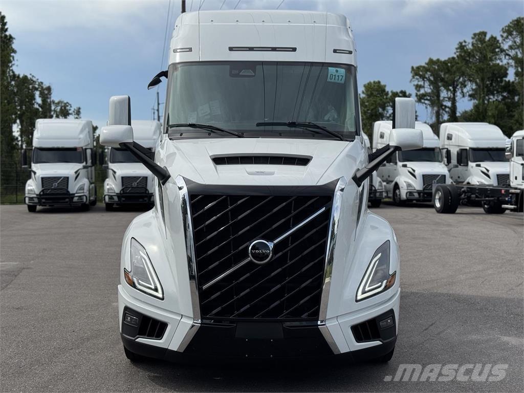 Volvo VNL64T840 Prime Movers