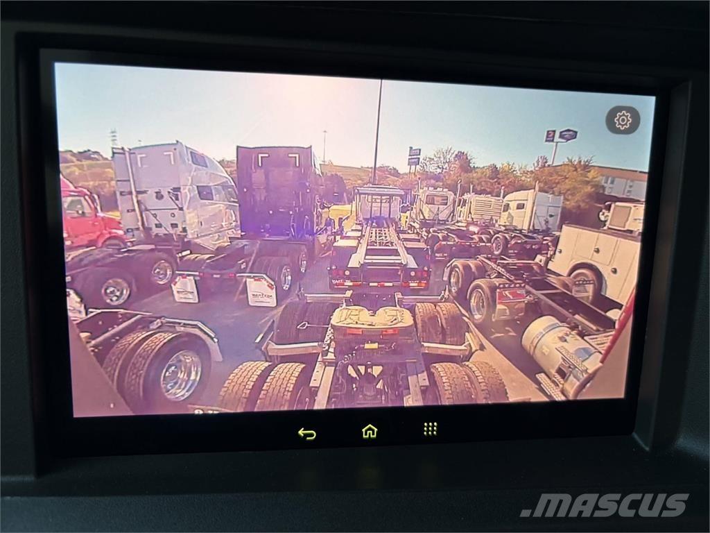 Volvo VNL64T860 Prime Movers