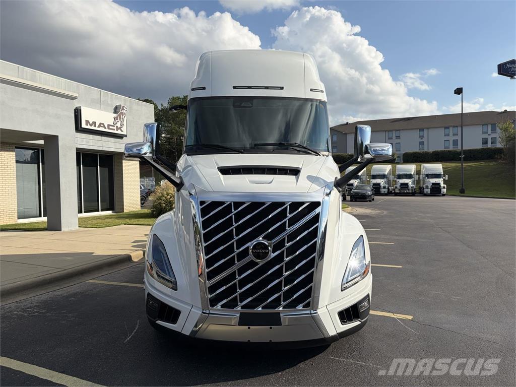 Volvo VNL64T860 Prime Movers