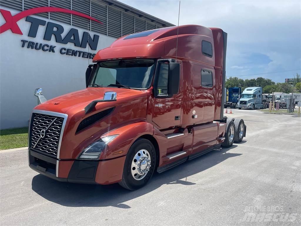 Volvo VNL64T860 Prime Movers