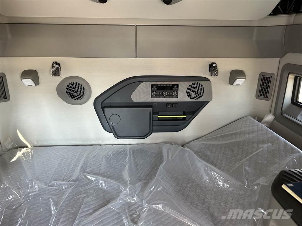 Volvo VNL64T860 Prime Movers